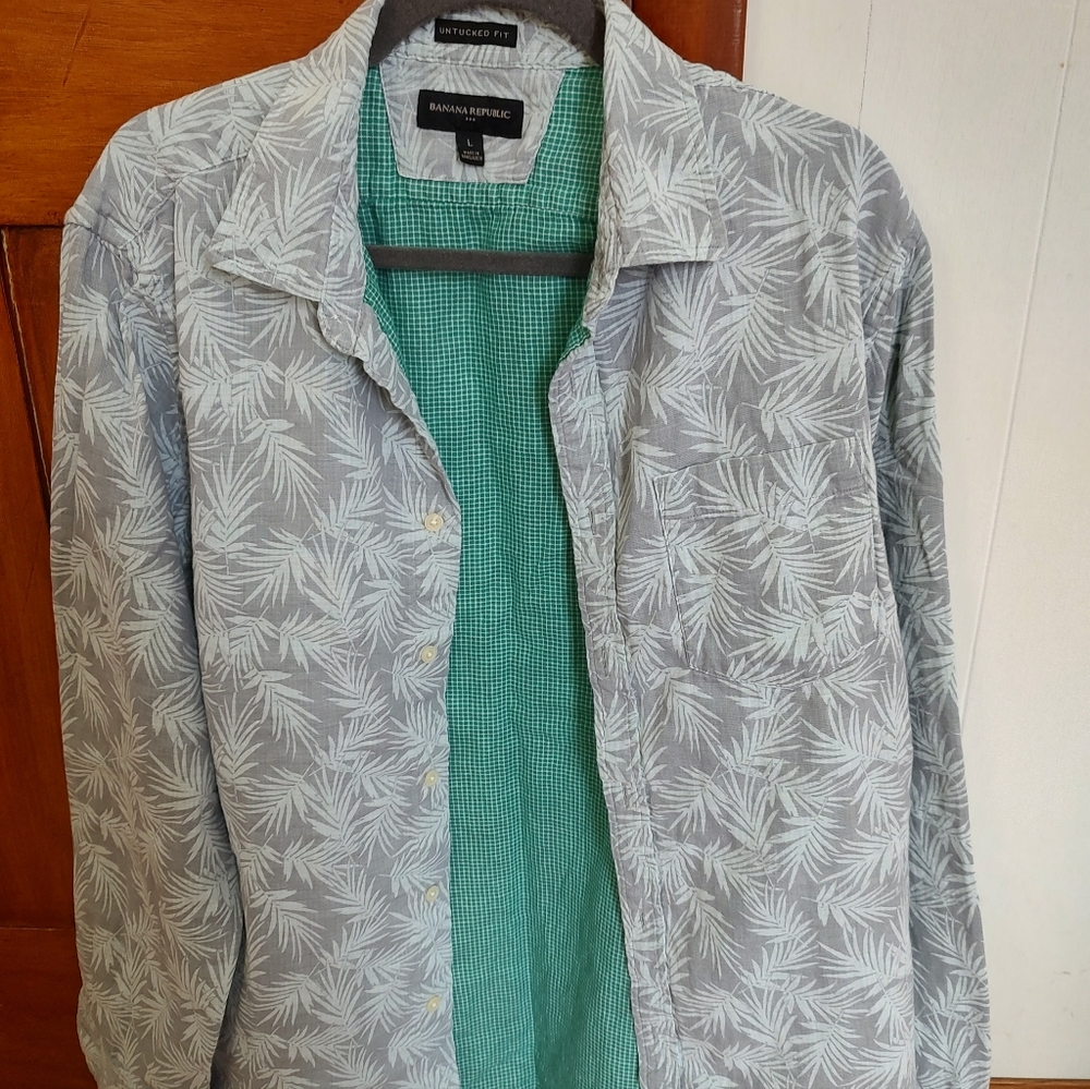 Banana Republic Green and Gray Shirt